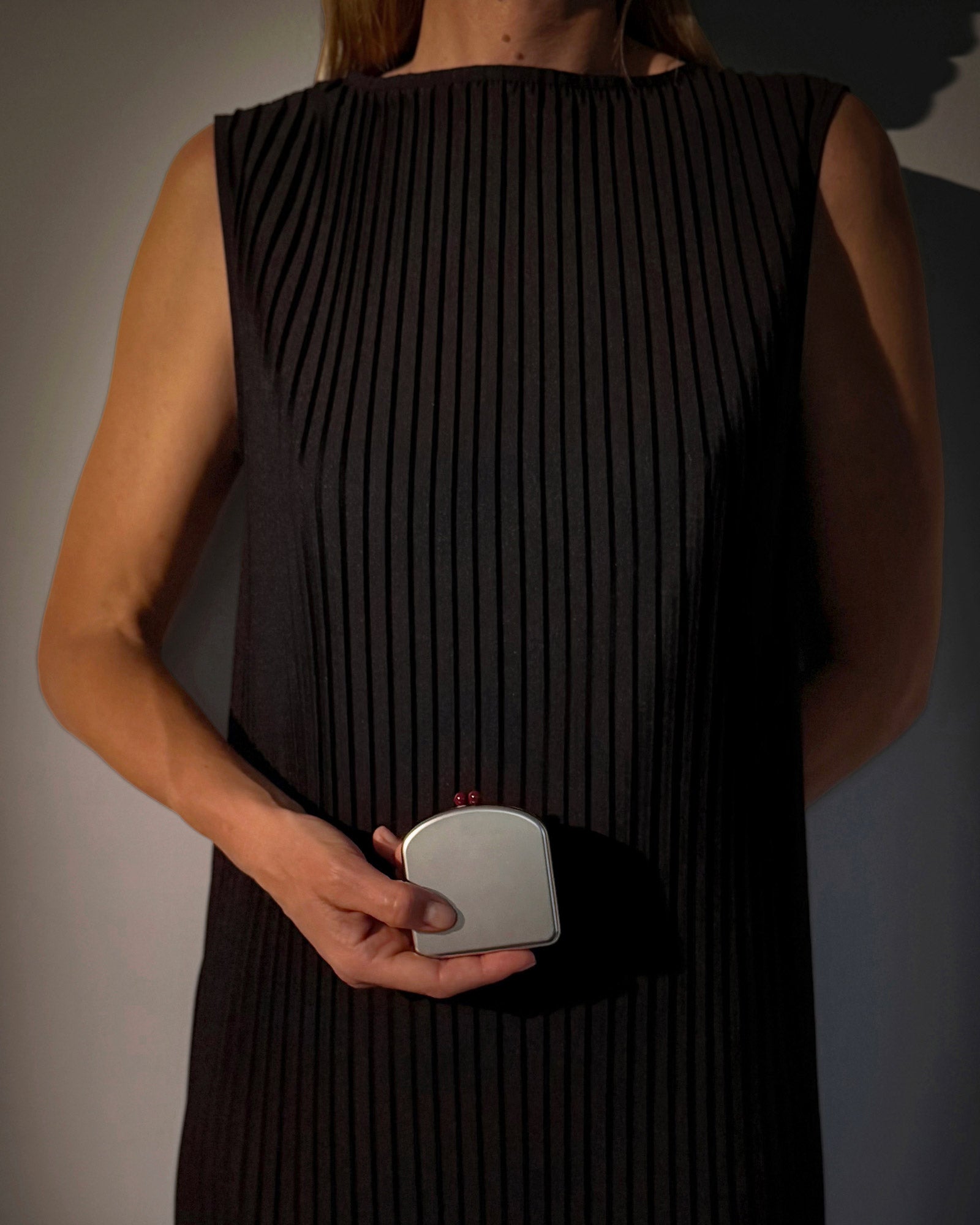 Clasp Compact